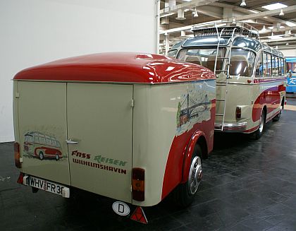 IAA Hannover: Pavilon 23 plný veteránů II.: 2 Setry a 2 Neoplany