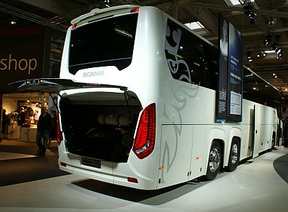 IAA Hannover: Premiéra třínápravového autokaru Scania Touring 6x2*4