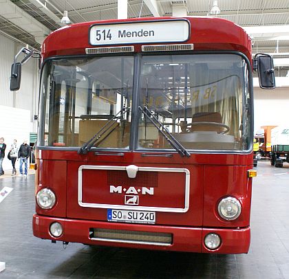 IAA Hannover: Pavilon 23 plný veteránů IV.: Saviem, MAN, Saurer a M-B