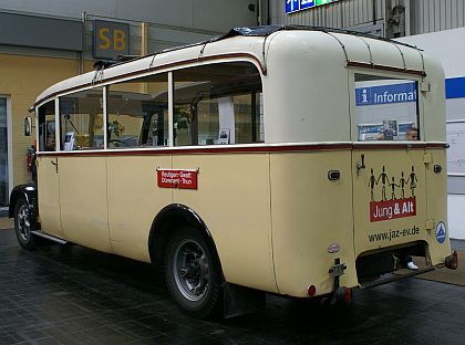 IAA Hannover: Pavilon 23 plný veteránů IV.: Saviem, MAN, Saurer a M-B