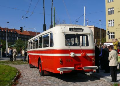 Několik záběrů z  'obnovení' trolejbusového provozu v Praze 