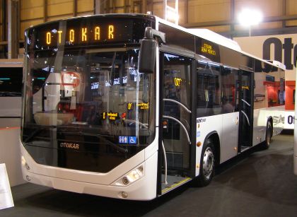 Euro Bus Expo Birmingham objektivy Petera Turlanda a Duncana Paynea