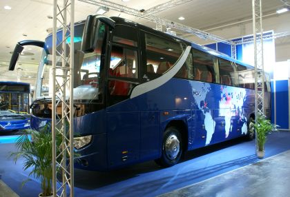 IAA Hannover: Modrá s hvězdami - podvozky Mercedes-Benz s exotickými nástavbami