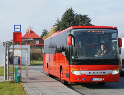 Připravujeme: Testovací autobus Setra 415 H na zastávce v Praze