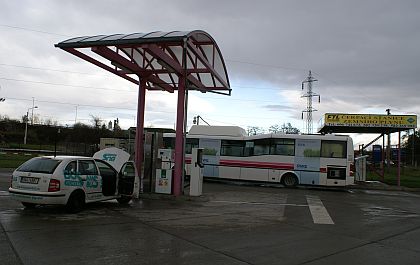 BUSportál jezdí na CNG: Tankování u FTL v Prostějově - plnicí stanice