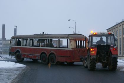 Trolejbus Škoda 3Tr3 se dnes chystal k transportu. Fotoreportáž 