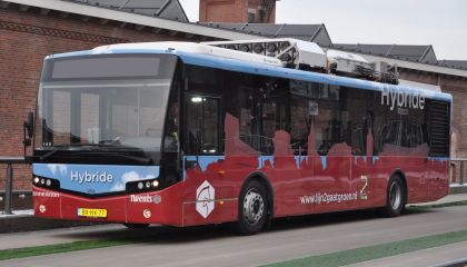 Ze světa: Nizozemští dopravci obnovují vozový park také hybridními autobusy