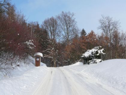 Zastávkománie: Na autobus si můžete počkat i v zasněžené Trucovně