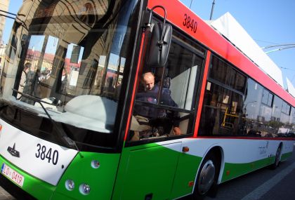 Trolejbus pro Lublin v hale Škoda Electric vzbudil až nečekaný ohlas v Polsku