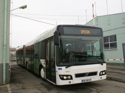 Prezentační kloubový městský autobus Volvo 7700  v České republice