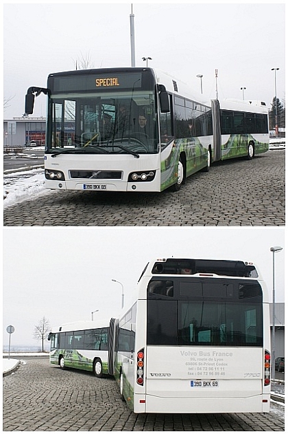 Prezentační kloubový městský autobus Volvo 7700 v České republice
