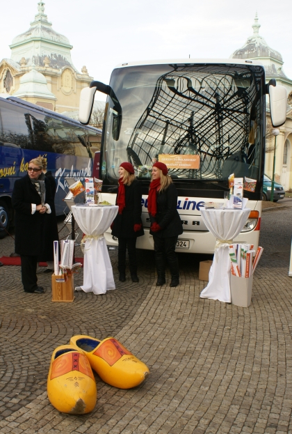 Autokary na Holiday World 2011: EvoBus se značkami Setra a Mercedes-Benz  