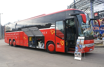 Autokary na Holiday World 2011: EvoBus se značkami Setra a Mercedes-Benz  