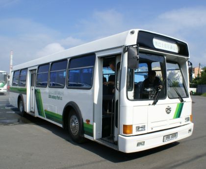 O čínských autobusech na Radiožurnálu