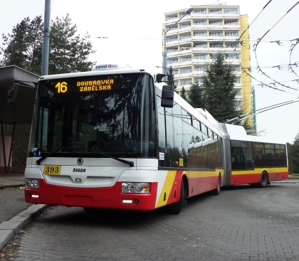 Hradec v Plzni. Velká fotoreportáž ze zkušebních jízd trolejbusu Škoda 31Tr SOR