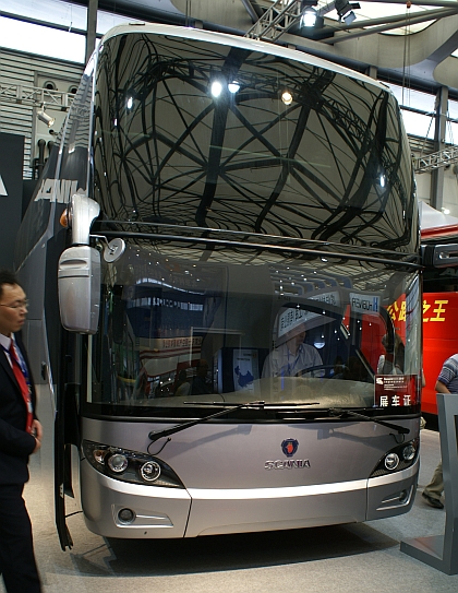Busworld Asia 2010: Expozice Scania Higer a Higer