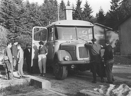 Autobus Tatra 111 na zájezdu Tatry Smíchov do NDR v roce 1964