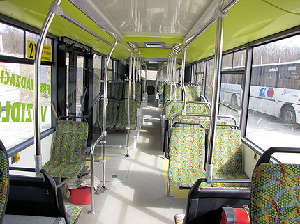 BUSportál SK: Testovací  kloubový autobus TEDOM byl v Banské Bystrici