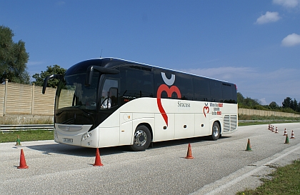 Všestranný typ autokaru  Magelys Pro. Irisbus Iveco zařazuje do nabídky