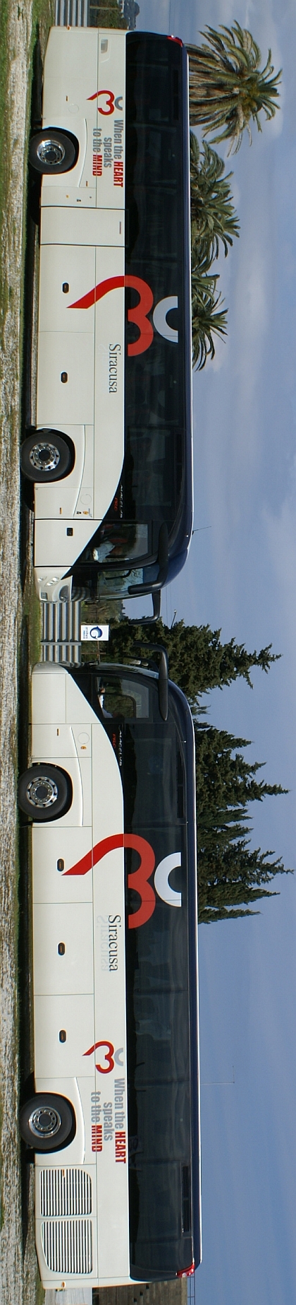 Všestranný typ autokaru Magelys Pro. Irisbus Iveco zařazuje do nabídky