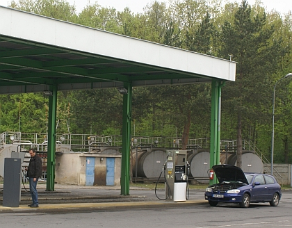 Na návštěvě v ČSAD MHD Kladno. Záběry nové plničky a CNG autobusů 