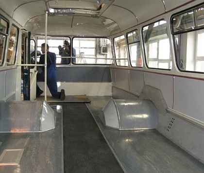 V dílnách DSZO byl obnoven historický autobus Škoda 706 RTO