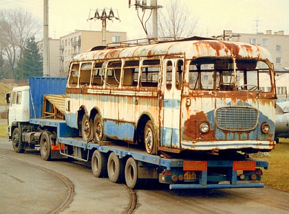 Vlastimil Tělupil k horskému autobusu Tatra 500 HB