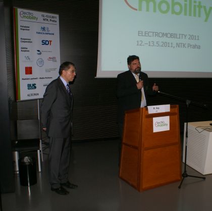 Proběhl první ročník mezinárodního kongresu ELECTROMOBILITY 2011