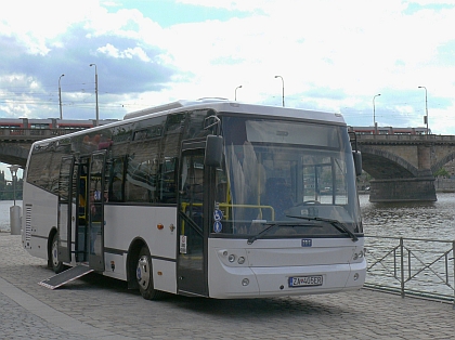 Autobus BMC Hawk se představil ve středu  v Praze 