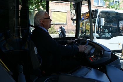 Nové Citaro městu sluší. Na projížďce okolím závodu  Mercedes-Benz. 