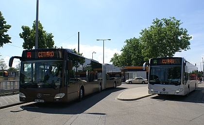 Nové Citaro městu sluší. Na projížďce okolím závodu  Mercedes-Benz. 