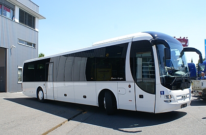 První autobus MAN Lion's Regio pro pražského dopravce. Stenbus na nové lince