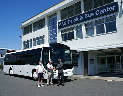První autobus MAN Lion's Regio pro pražského dopravce. Stenbus na nové lince