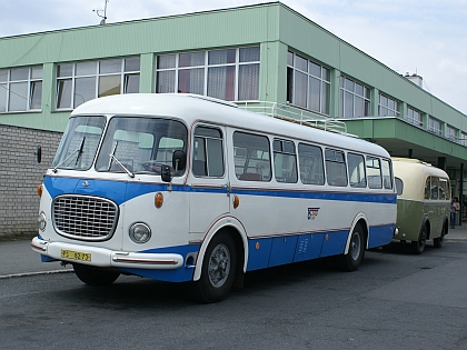 Vlek ČSAD  autobusy Plzeň Karosa D4 se představil  
