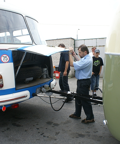 Vlek ČSAD  autobusy Plzeň Karosa D4 se představil  