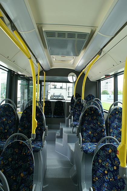 Městský nízkopodlažní autobus Volvo 7700 Hybrid se představil účastníkům