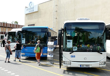 Exteriérové záběry z Dne otevřených IVECO CR ve Vysokém Mýtě