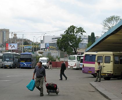 Pohlednice z autobusových nádraží na východě 1: Kyjev