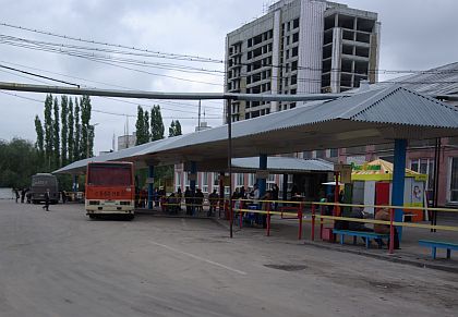 Pohlednice z autobusových nádraží na východě 4: Voroněž