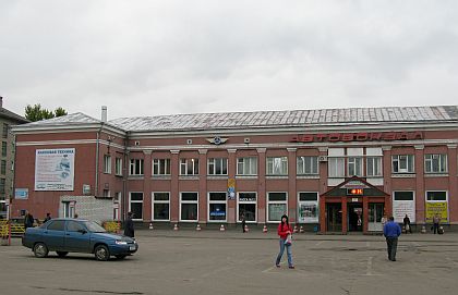 Pohlednice z autobusových nádraží na východě 4: Voroněž
