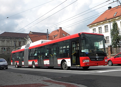 4.8. vyjel na zkušební jízdu po Plzni kloubový trolejbus pro slovenský Prešov