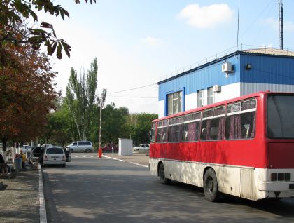 Pohlednice  z autobusových nádraží na východě 5: Mariupol