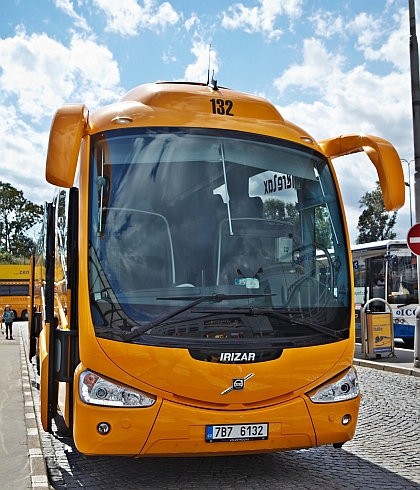 Volvo B13R s karosérií Irizar PB a multimediální výbavou Fun &amp; Relax III.