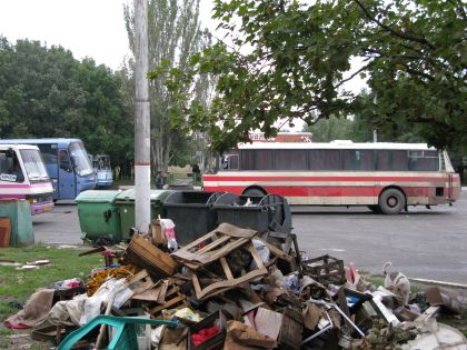 Závěrečná  pohlednice  z autobusových nádraží na východě: Cherson a Uman