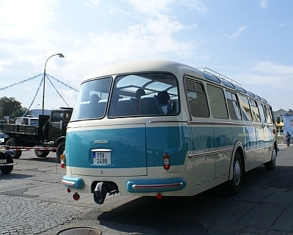 Ze Dne otevřených dveří  Probo Bus a PT Real v Králově Dvoře 17.9.2011