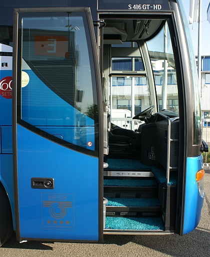 Testovací Setra S 416 GT-HD/2 ComfortClass se zastavila v Praze
