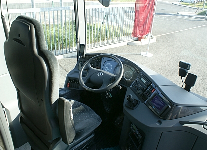 Testovací Setra S 416 GT-HD/2 ComfortClass  se  zastavila v Praze