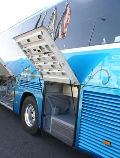 Testovací Setra S 416 GT-HD/2 ComfortClass se zastavila v Praze