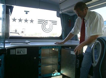 Testovací Setra S 416 GT-HD/2 ComfortClass se zastavila v Praze