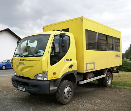 Přeprava osob na podvozcích Avia (či Renault Saviem)  z archivu BUSportálu